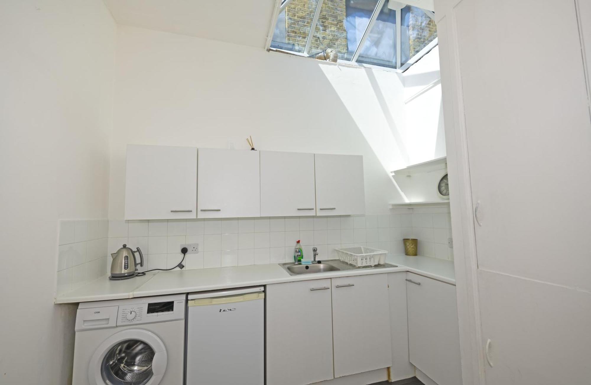 Flat In Clapham Budget Friendly Stay Londres Exterior foto