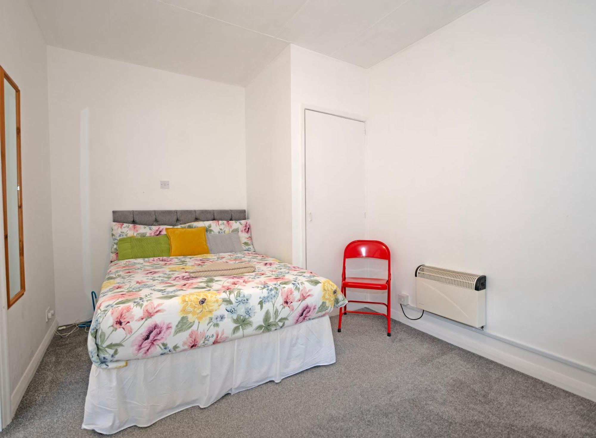 Flat In Clapham Budget Friendly Stay Londres Exterior foto